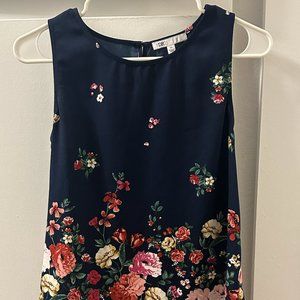DR2 Navy Floral Flowy Tank Top Size XS